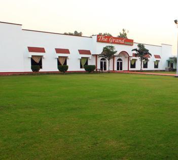 Gajraula Haveli Resort Zewnętrze zdjęcie