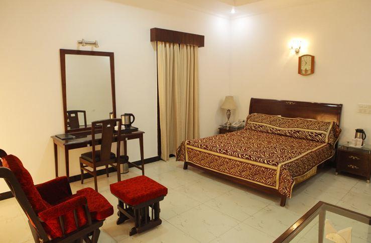 Gajraula Haveli Resort Zewnętrze zdjęcie